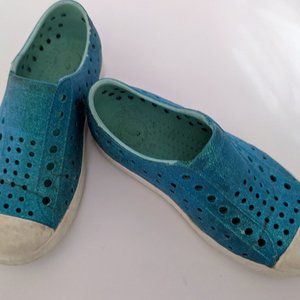 Natives size C11 blue glitter